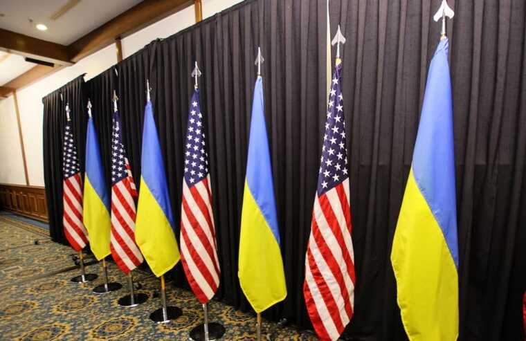 США надеются на прогресс в переговорах с Украиной по ископаемым и безопасности