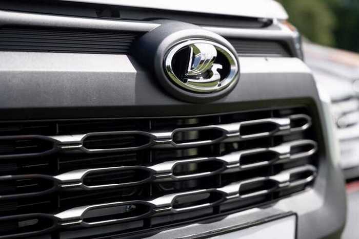 АвтоВАЗ игнорирует проблемы новых Lada и заставляет клиентов платить за ремонт