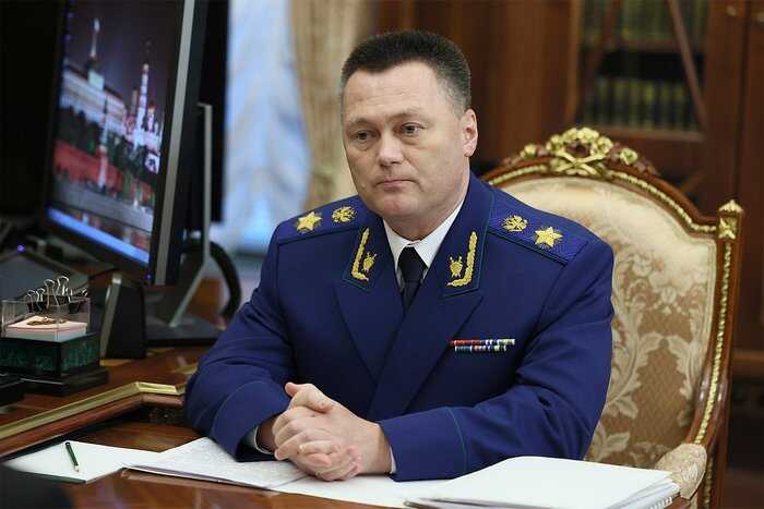 Журналист Винокуров не застал Краснова на экзамене для поста председателя Верховного суда